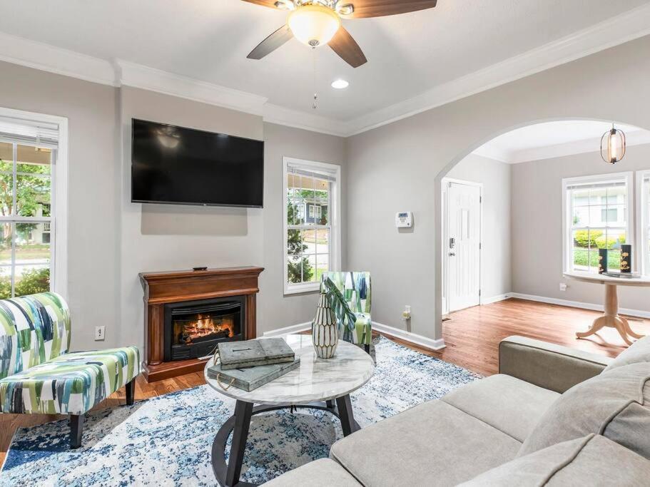 Gorgeous East Village Home Near Downtown Sleeps 12 5 Bedrooms Coffee Bbq Ac Parking Atlanta Eksteriør bilde
